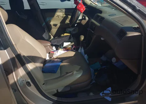 2001 Toyota Camry Le z USA, uszkodzony, nr VIN 4T1BG22K41U871052